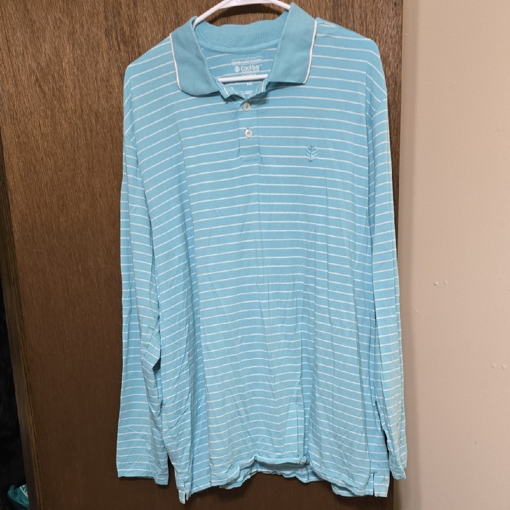 coolibar  Men's Light Blue Striped Polo